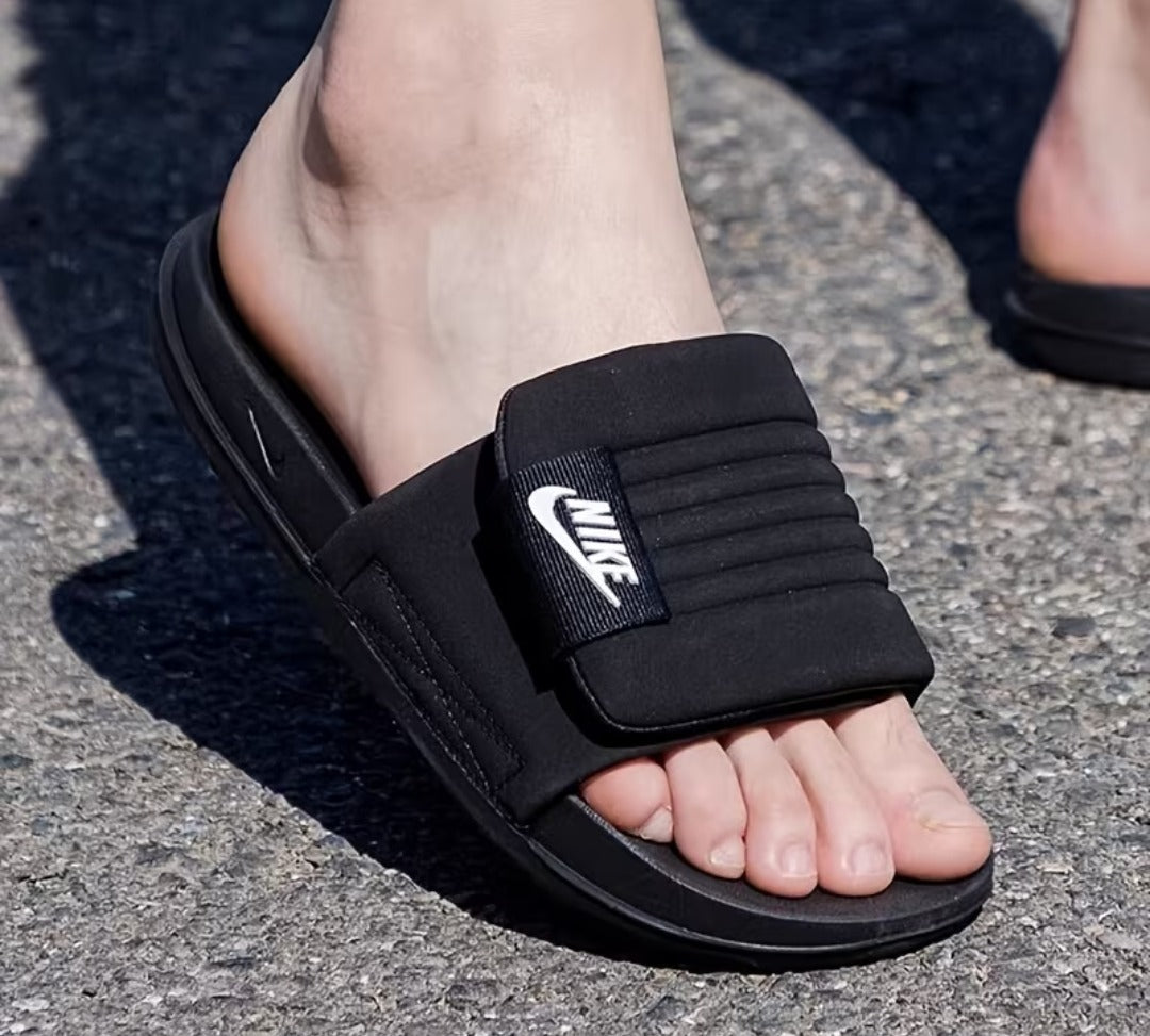 Men's Fashion Slippers Black Color