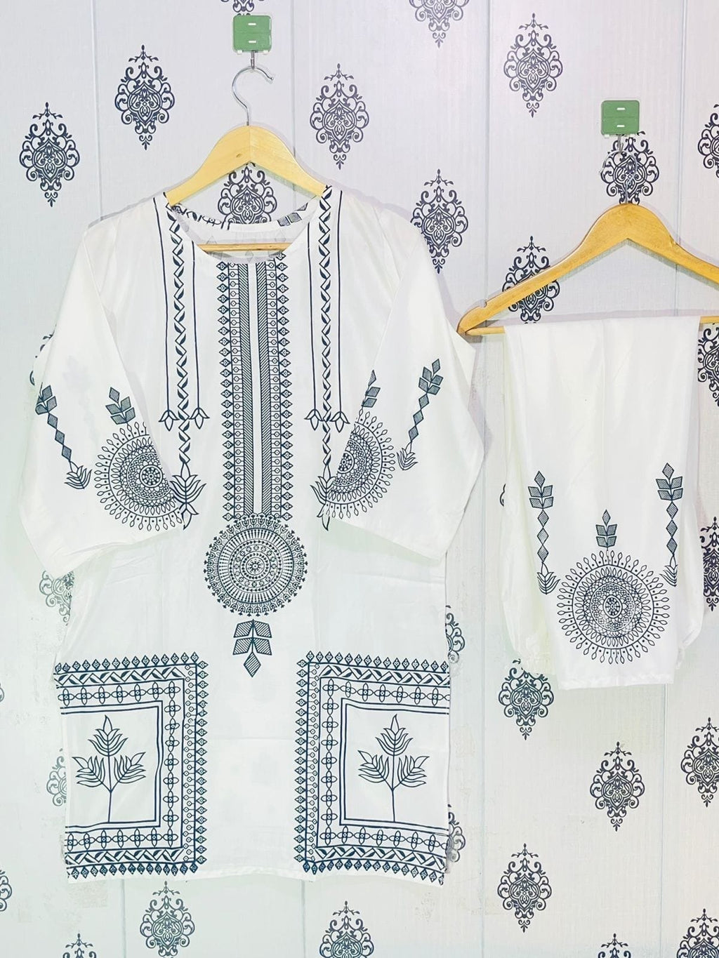 New stylish collection 3D printed stitched 2pc suit for girls