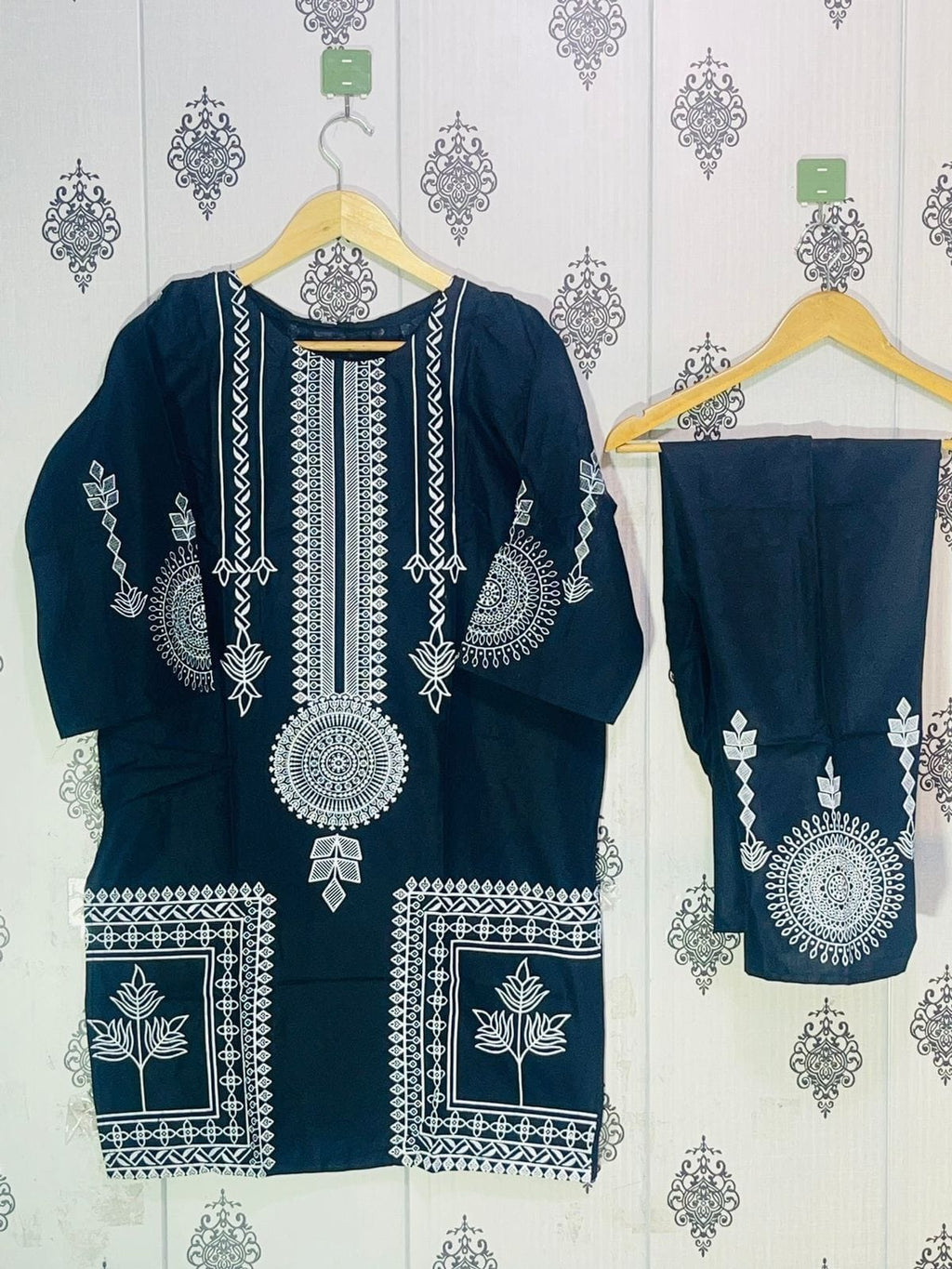 New stylish collection 3D printed stitched 2pc suit for girls