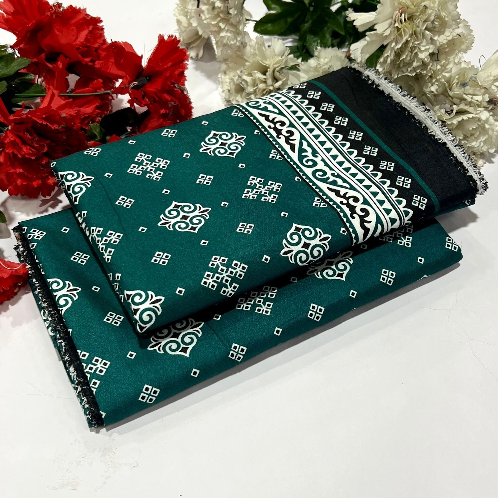 Well various Digital Print Cotton 2pc Suit